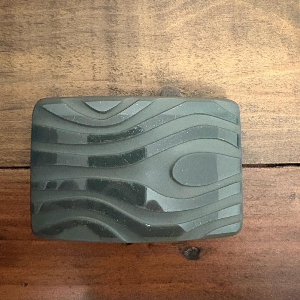 Green Wave Patterned Clutch